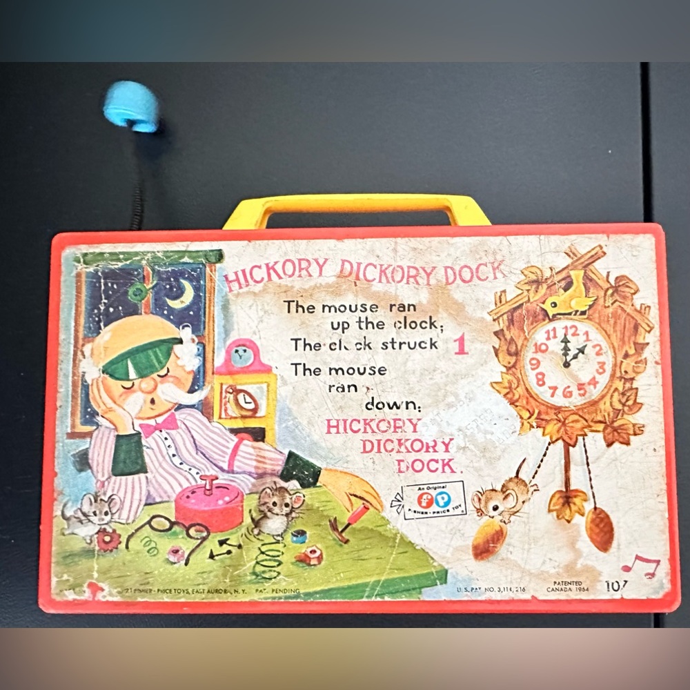 Vintage Fisher Price 1964 Music Box Clock Radio Wind Up Hickory Dickory Dock Toy - Picture 3 of 3